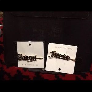Unique ladies hair clips. Only babygirl available